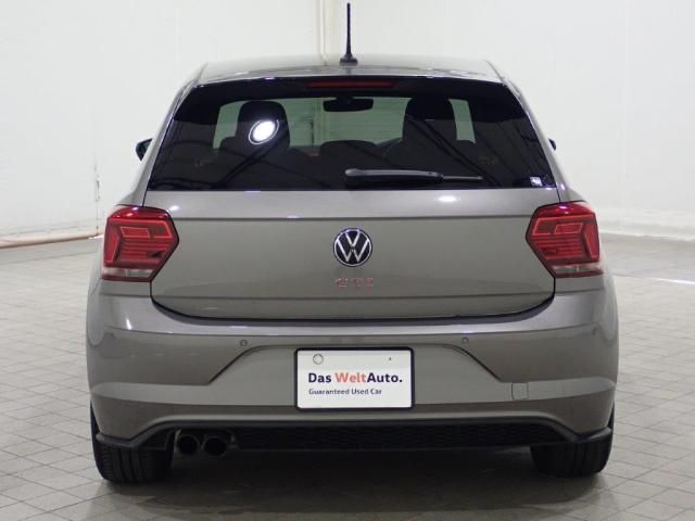 VolksWagen POLO 2021-01 9507-7
