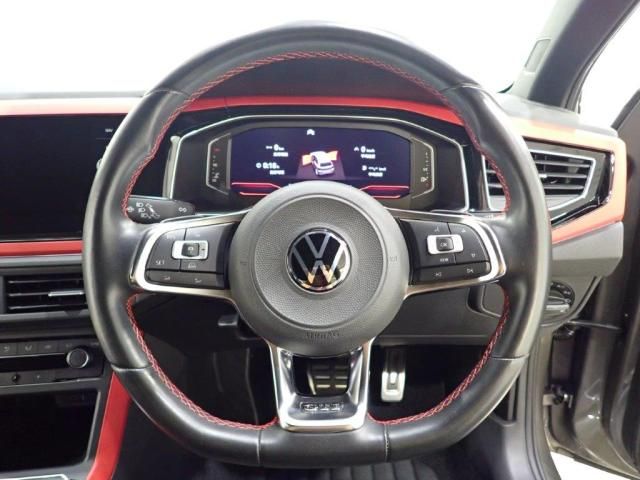VolksWagen POLO 2021-01 9507-15