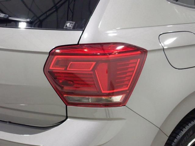 VolksWagen POLO 2021-01 9507-12