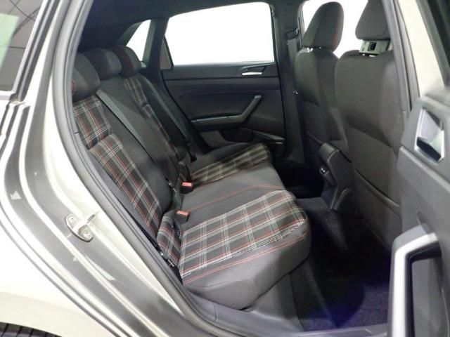 VolksWagen POLO 2021-01 9507-18