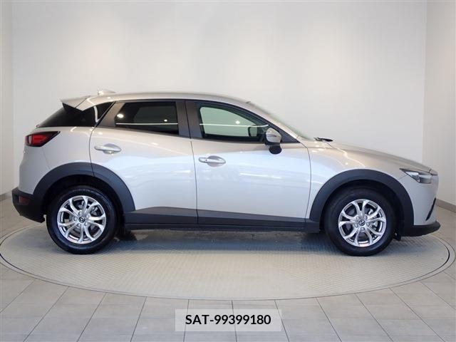 Mazda CX-3 2022-07 358431-8