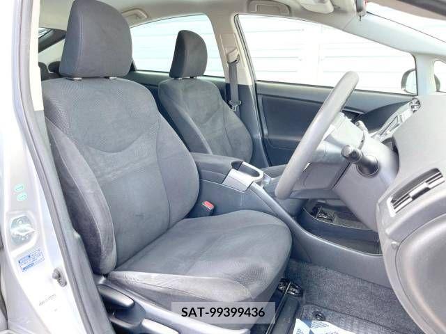 Toyota PRIUS 2015-03 282301-9