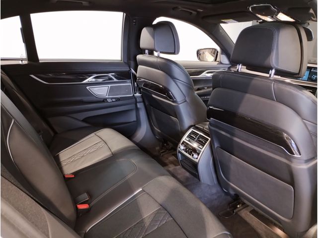 Bmw 7 SERIES 2018-04 9380-12