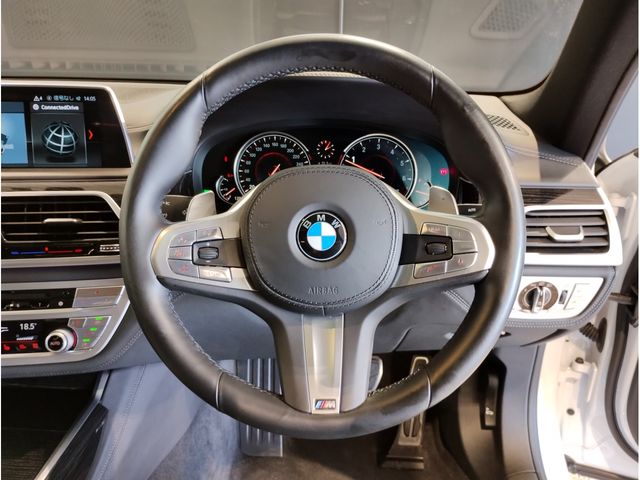 Bmw 7 SERIES 2018-04 9380-25