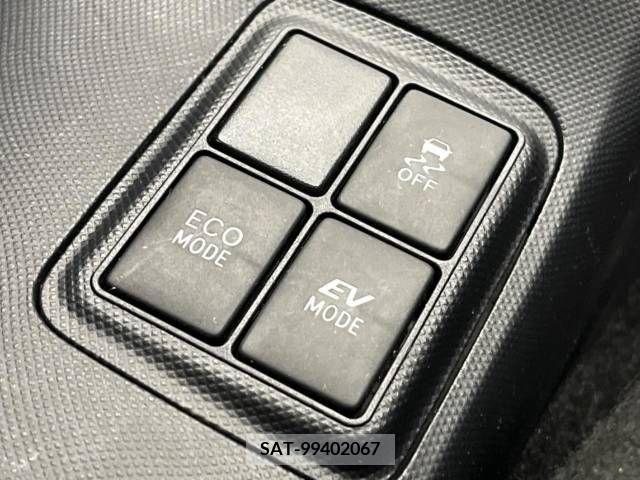 Toyota AQUA 2015-07 250231-7