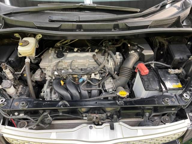 Toyota VOXY 2013-11 28426-18
