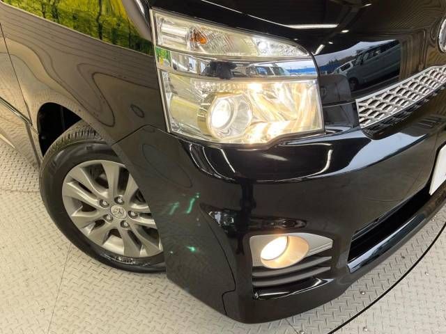 Toyota VOXY 2013-11 28426-13