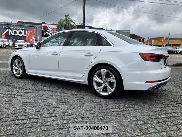Audi A4 2019-07 351302-3
