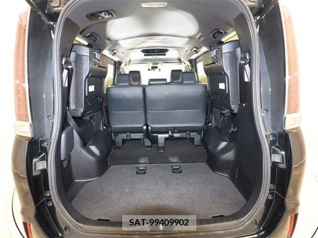 Toyota ESQUIRE 2017-11 268947-8