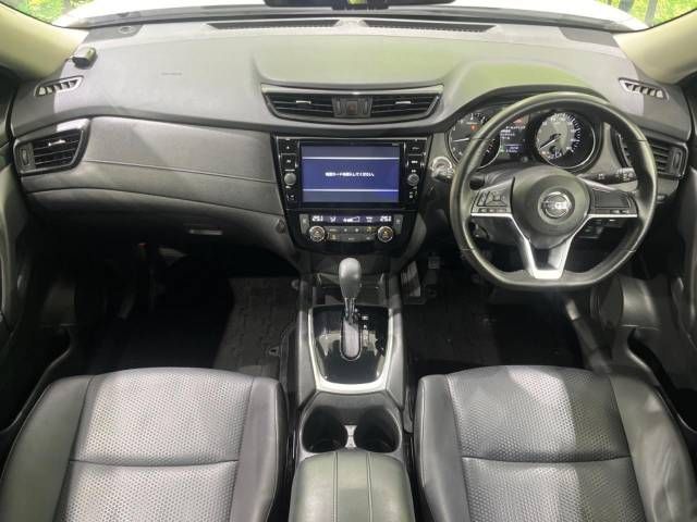Nissan X-TRAIL 2018-09 21086-1