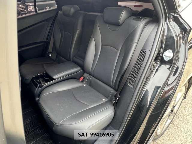 Toyota PRIUS PHV 2017-02 282541-12