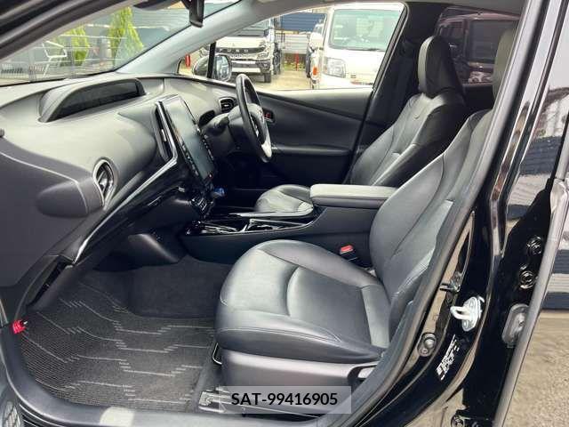 Toyota PRIUS PHV 2017-02 282541-9