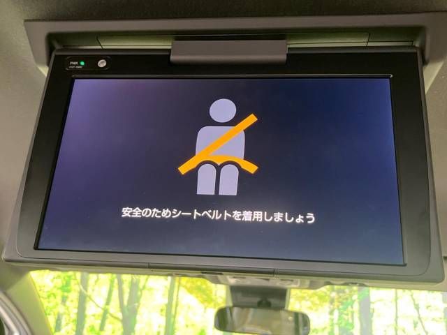 Toyota VOXY 2019-06 192817-4