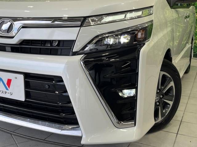 Toyota VOXY 2019-06 192817-14