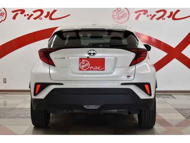 Toyota C-HR 2021-04 17522-22