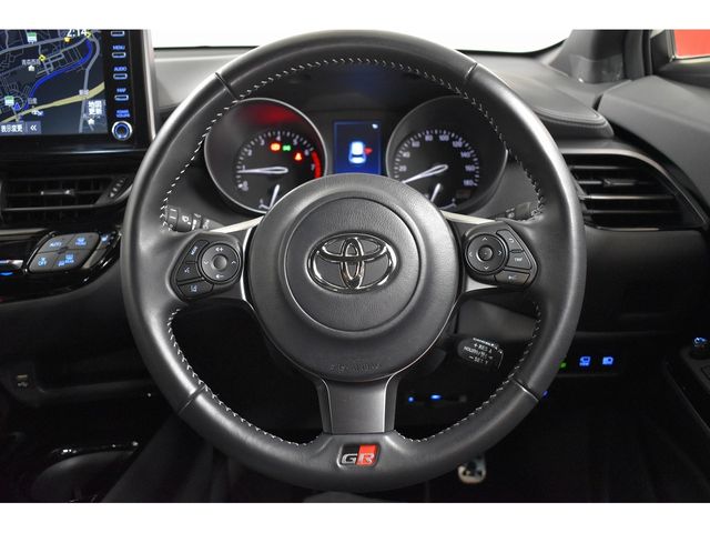 Toyota C-HR 2021-04 17522-5