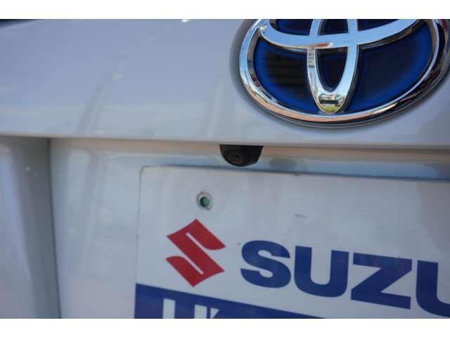 Toyota PRIUS 2017-10 10864-15