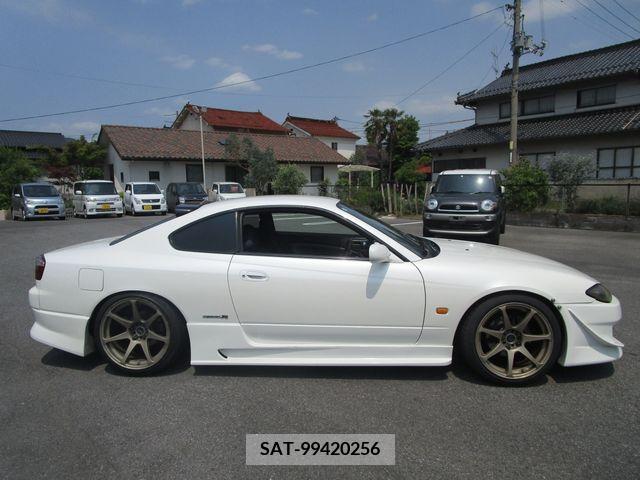 Nissan SILVIA 1999-03 298672-9