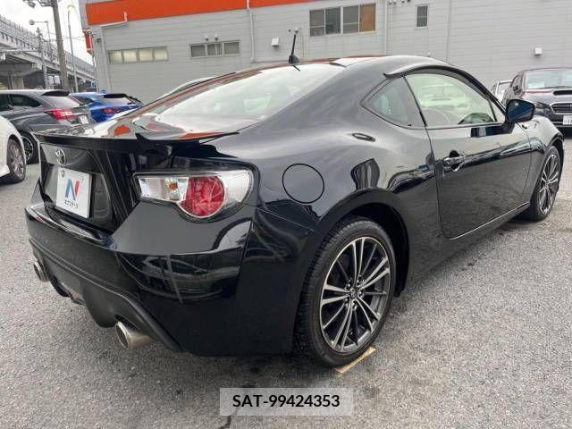 Toyota 86 2013-05 258557-17