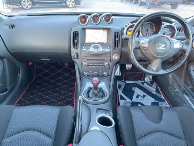 Nissan FAIRLADY Z 2010-04 184610-1