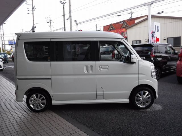 Suzuki EVERY WAGON 2022-11 17355-3