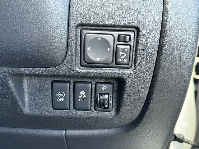 Nissan MARCH 2014-09 23377-22