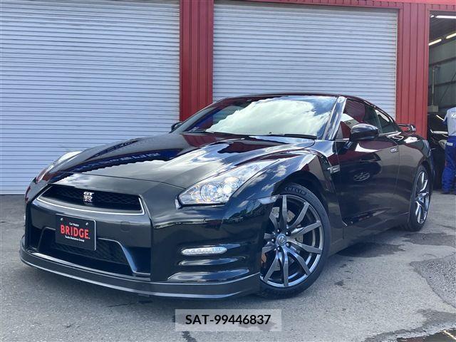 Nissan GT-R 2011-12 273519-2