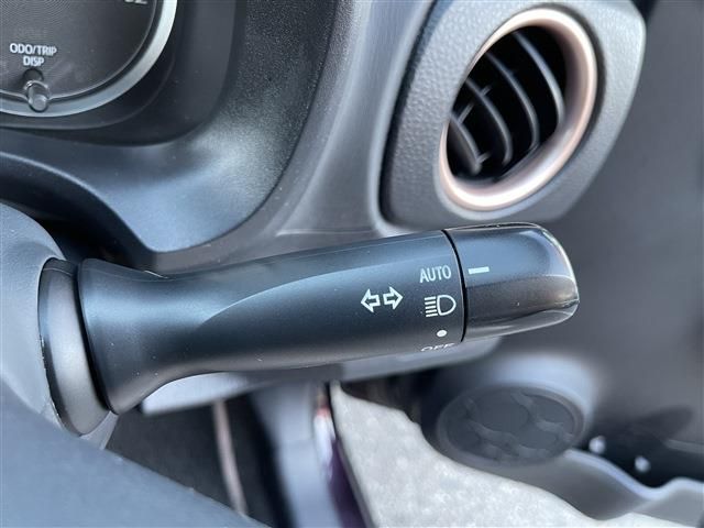 Toyota VITZ 2014-02 26747-9