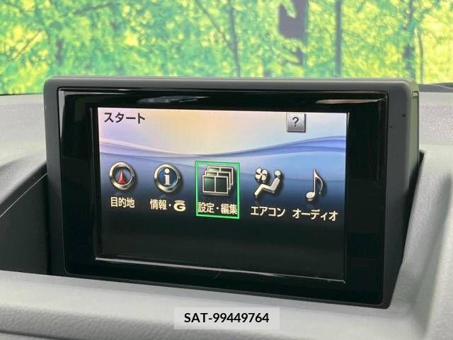 Lexus CT 2011-08 322661-2