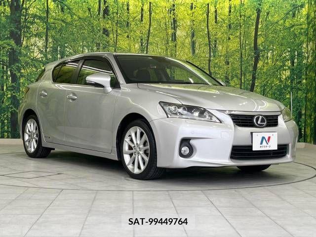 Lexus CT 2011-08 322661-16