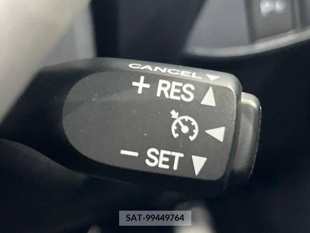 Lexus CT 2011-08 322661-7