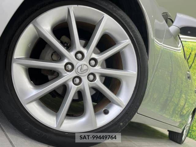 Lexus CT 2011-08 322661-13