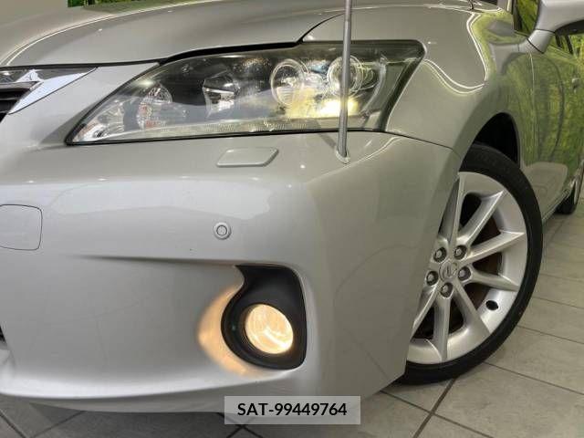 Lexus CT 2011-08 322661-12