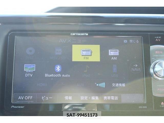 Toyota VOXY 2016-11 370488-2