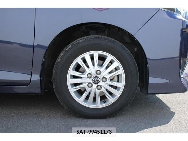 Toyota VOXY 2016-11 370488-9