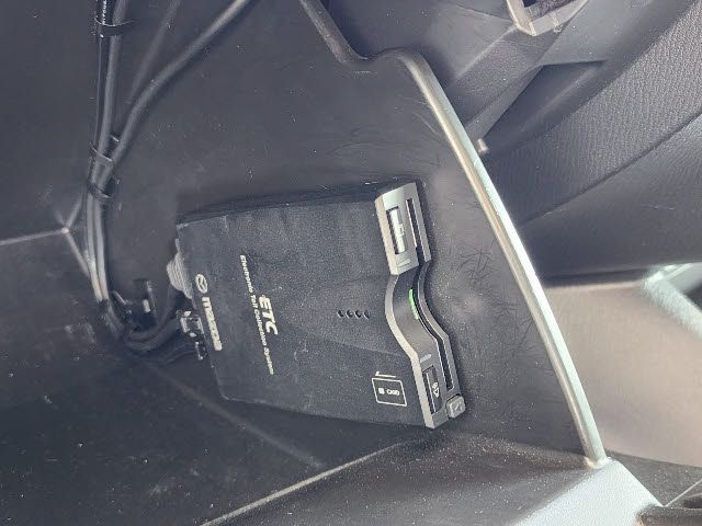 Mazda AXELA SPORT 2014-07 12820-21