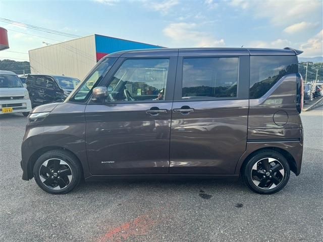 Nissan ROOX 2022-10 182961-8
