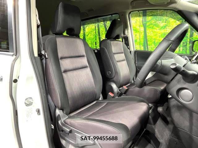 Nissan SERENA 2018-10 284265-8
