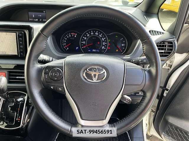 Toyota NOAH 2020-07 342759-4