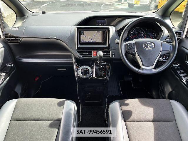 Toyota NOAH 2020-07 342759-1