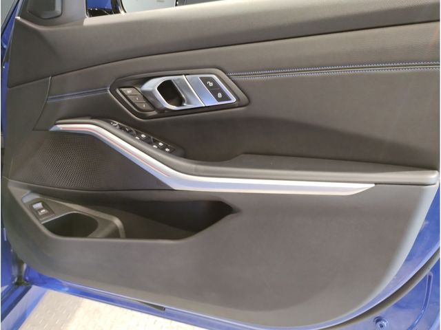 Bmw 3 SERIES 2019-11 11792-27