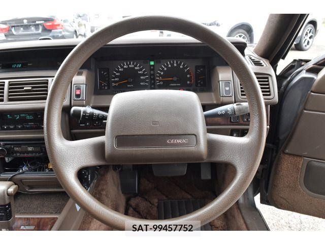 Nissan CEDRIC HARDTOP 1990-12 200381-17