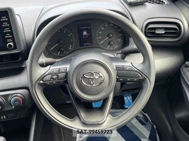 Toyota YARIS 2022-03 308781-11