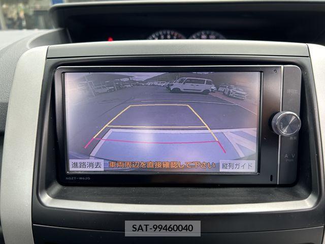 Toyota NOAH 2013-11 380753-7