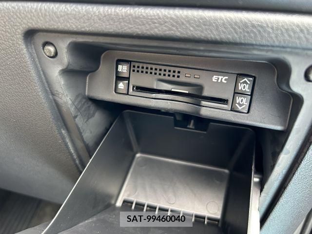 Toyota NOAH 2013-11 380753-13