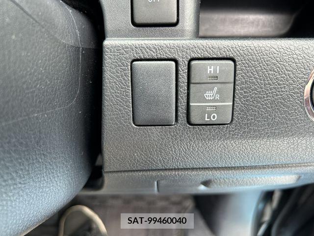 Toyota NOAH 2013-11 380753-11