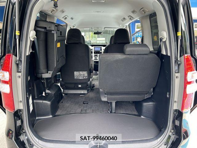 Toyota NOAH 2013-11 380753-20