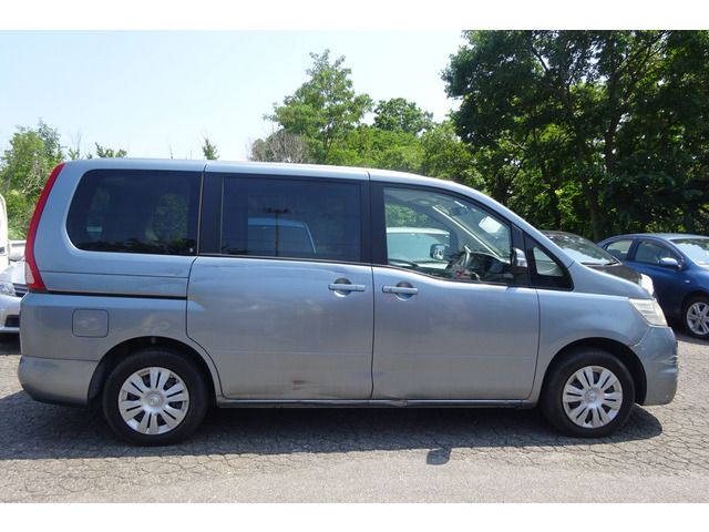 Nissan SERENA 2010-08 17044-8