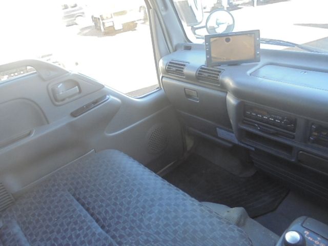 Nissan ATLAS 2007-02 17268-20