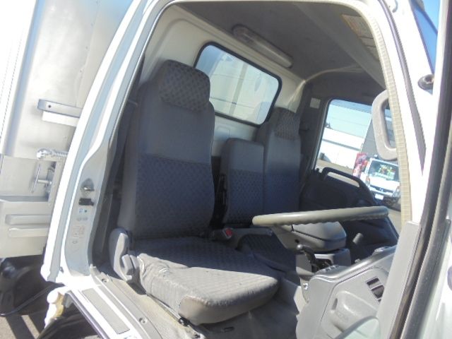 Nissan ATLAS 2007-02 17268-13